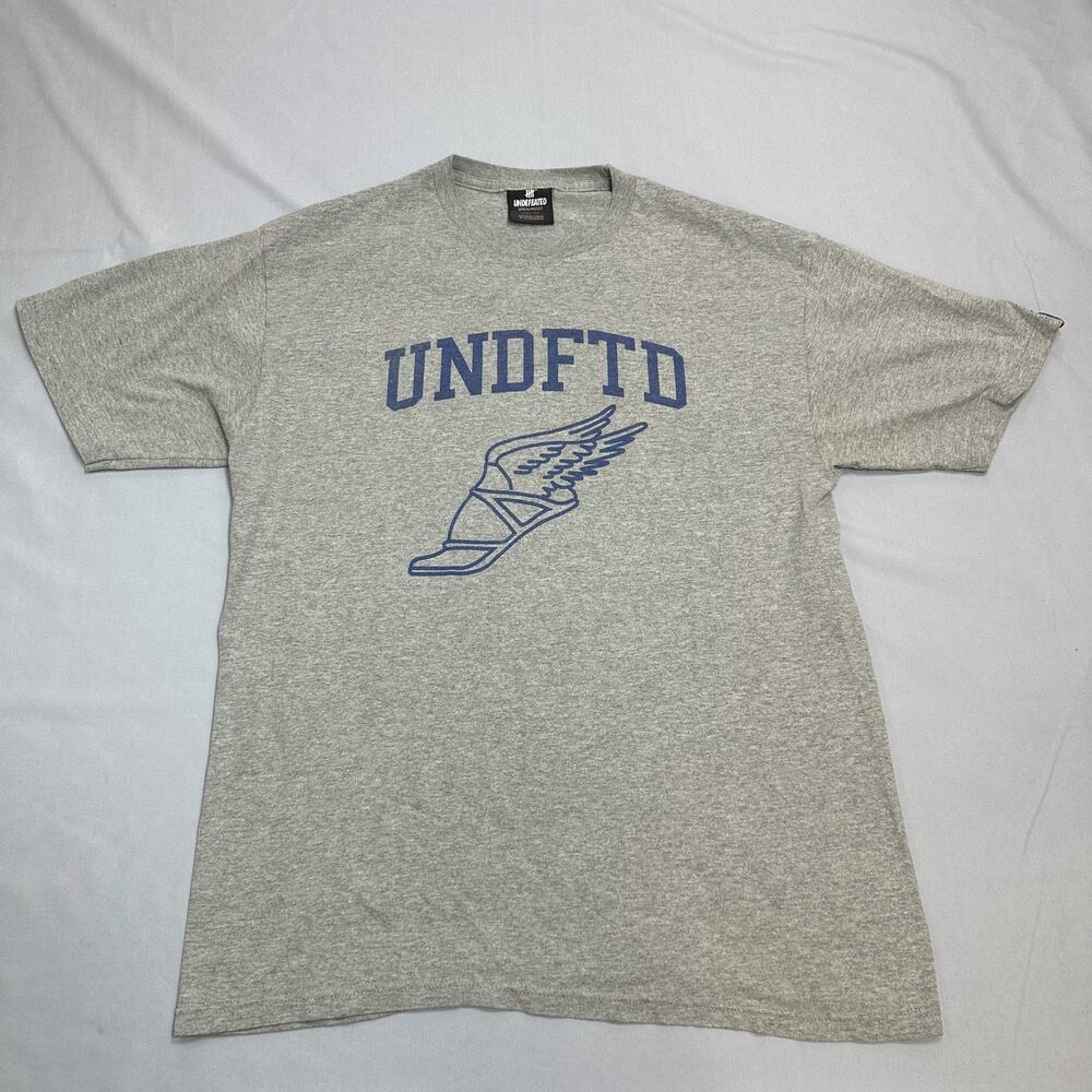 Undefeated Shirt Mens Medium Gray UNDFTD Winged Sandal Streetwear Retro Y2K